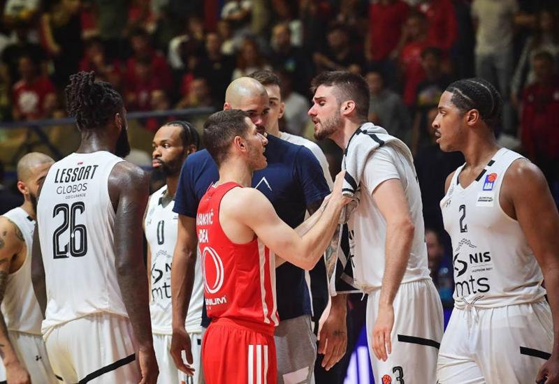 Obradović na udaru, igrači Partizana se potukli sa navijačima Zvezde